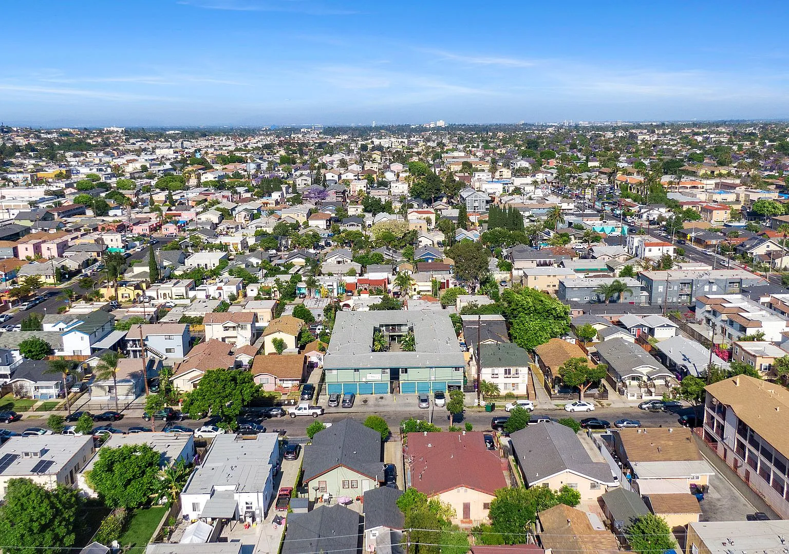 1050 Gaviota Avenue — Photo 2