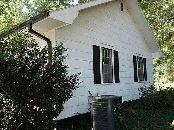 3rd image of 1059 Prather Bridge Rd
