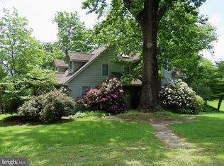 24 Peach Orchard Ln, Washington, VA 22747