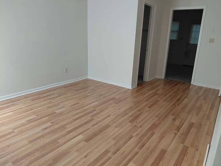319 Ebenezer Ave #4 — Photo 13