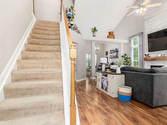 3rd image of 54 Park St