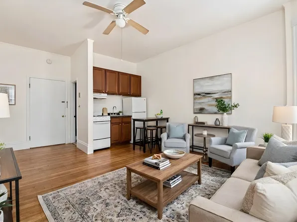 9 Buswell St #2R, Boston, MA 02215
