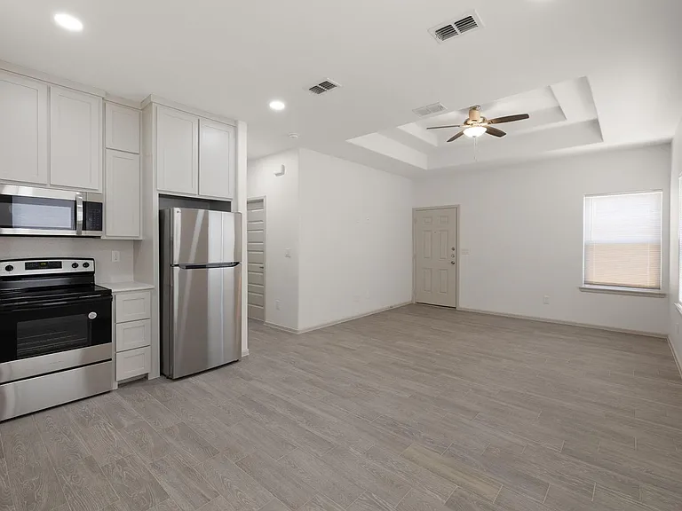 740 N Alamo Rd #31 — Photo 4