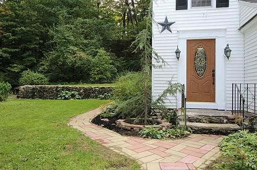 3rd image of 269 Green St