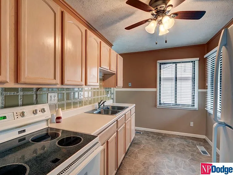 4005 Spring Cir — Photo 5