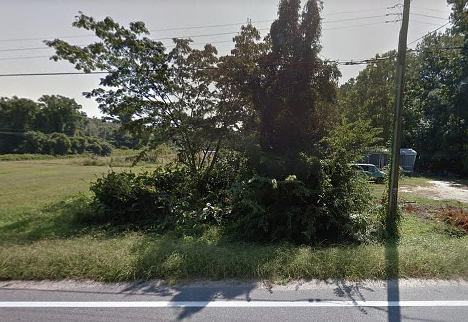 2nd image of 21465 Nanticoke Rd