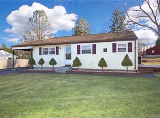 7 Benedict Dr, South Windsor, CT 06074