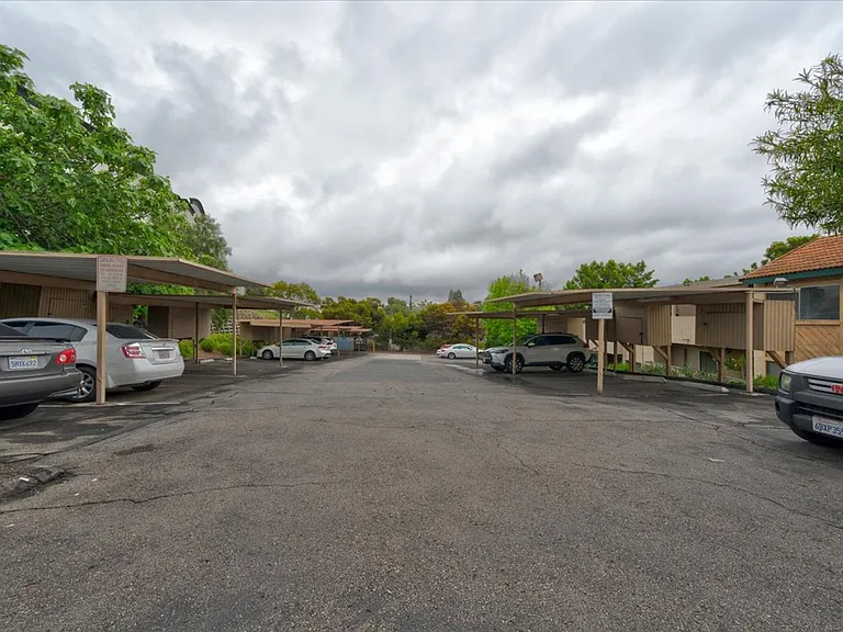3435 Capalina Rd #2 — Photo 21