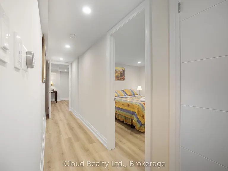 23 Swanhurst Blvd #B — Photo 32