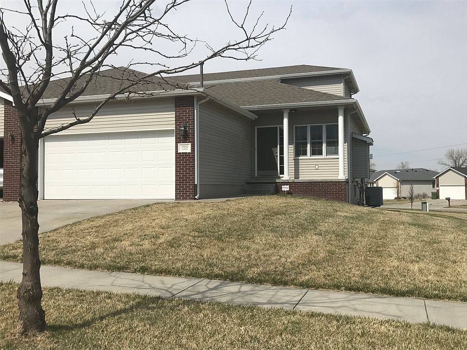 1st image of 7906 Agatha Dr