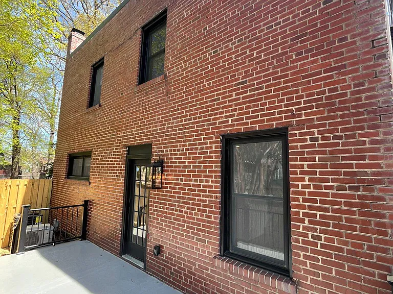 327 Whittier St NW #A — Photo 27
