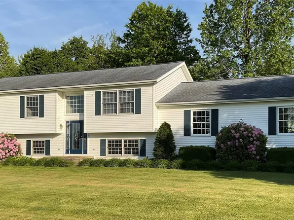 8565 Barker Rd, Girard, PA 16417