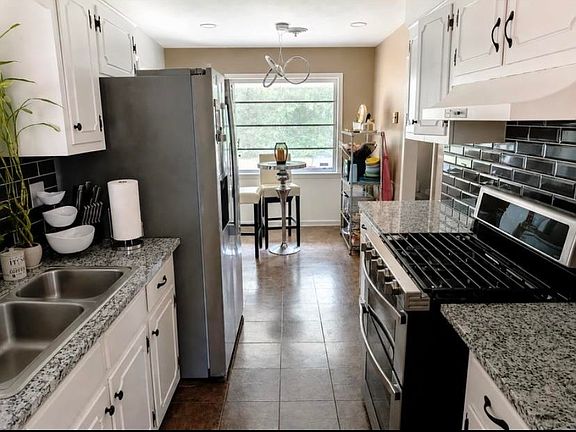 5th image of 656 Brakebill Ave