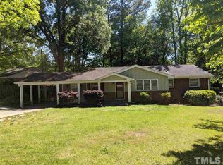 402 Walnut St, Cary, NC 27511