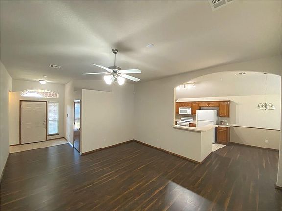 2nd image of 14112 Fruit Orchard Pl