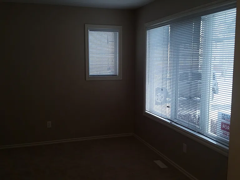 303 Slimmon Pl — Photo 2