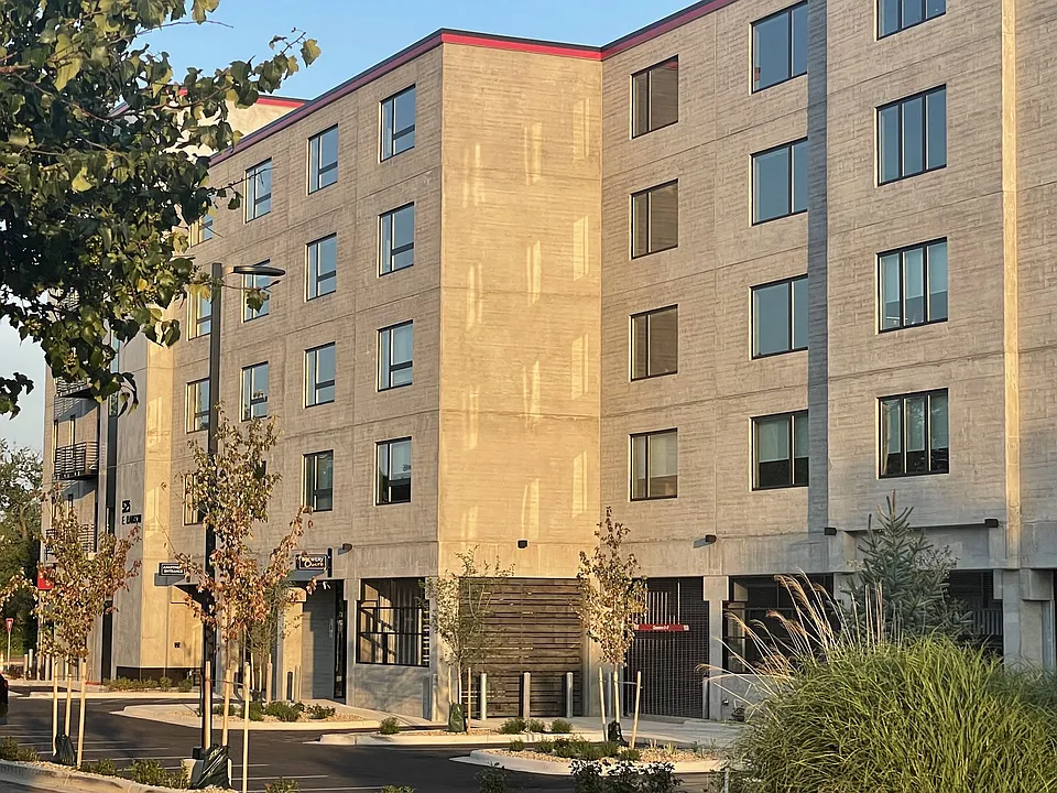 Harrison Circle