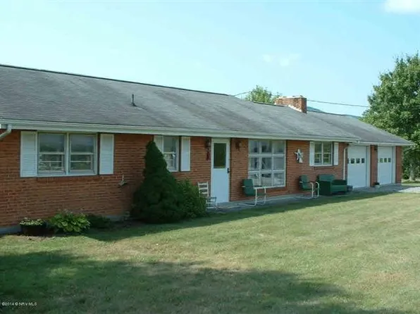 4654 W Glow Ln, Pulaski, VA 24301