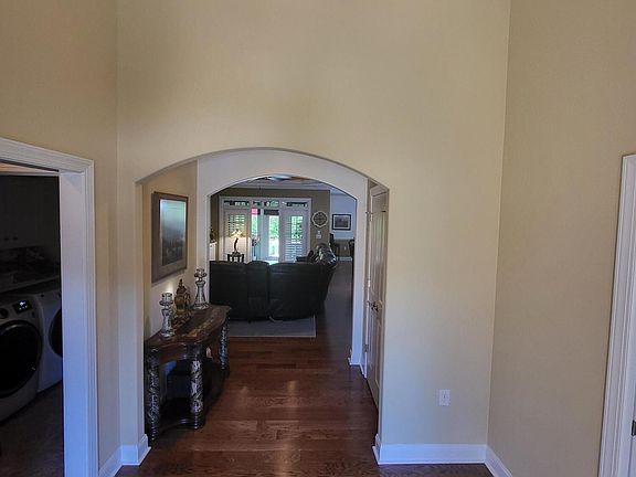 4th image of 8251 Stenton Drive NE