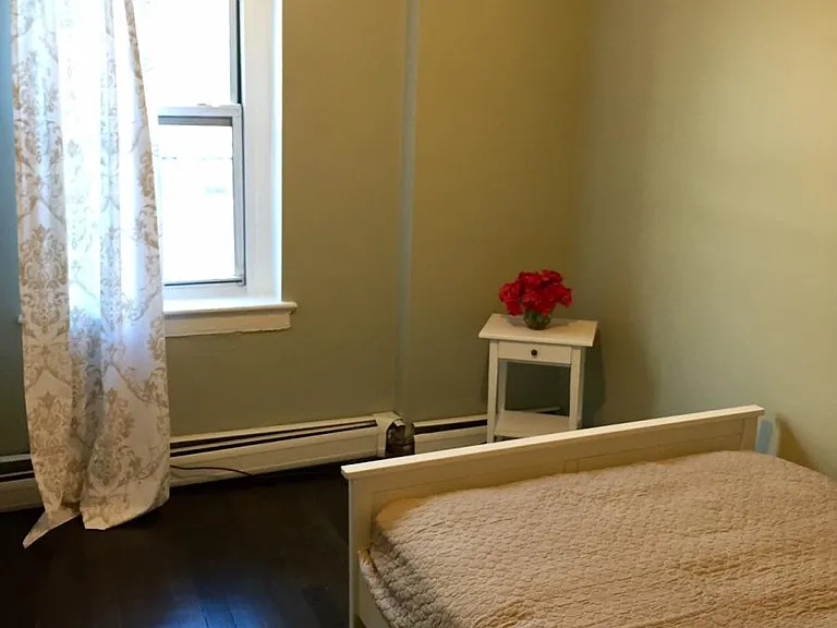 372 Thames St #2 — Photo 10