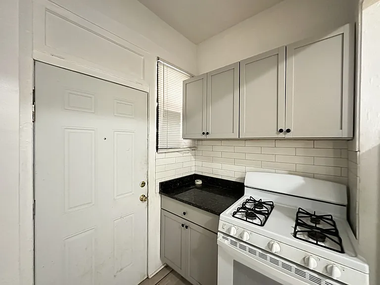 1321.5 W Estes Ave #94 — Photo 5