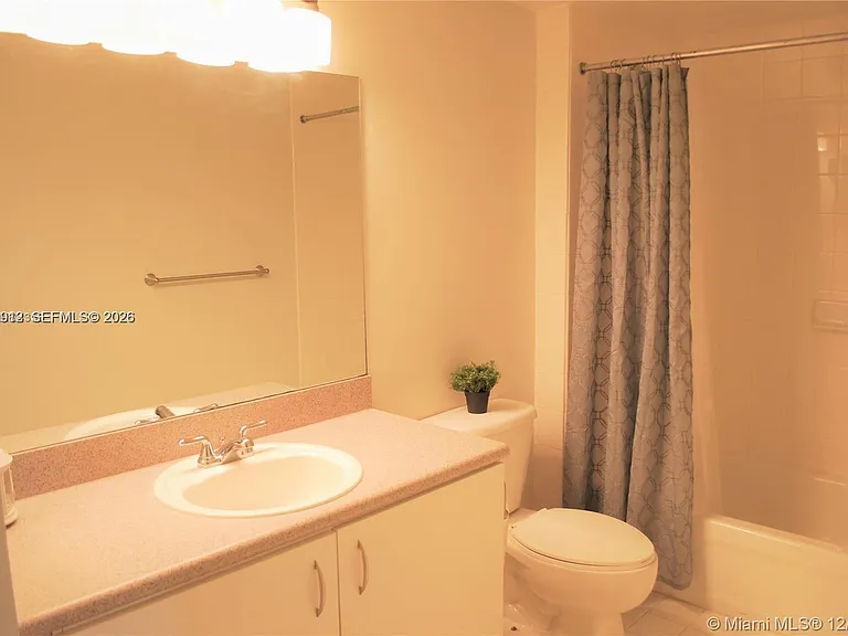 816 NW 11th St #801 — Photo 20