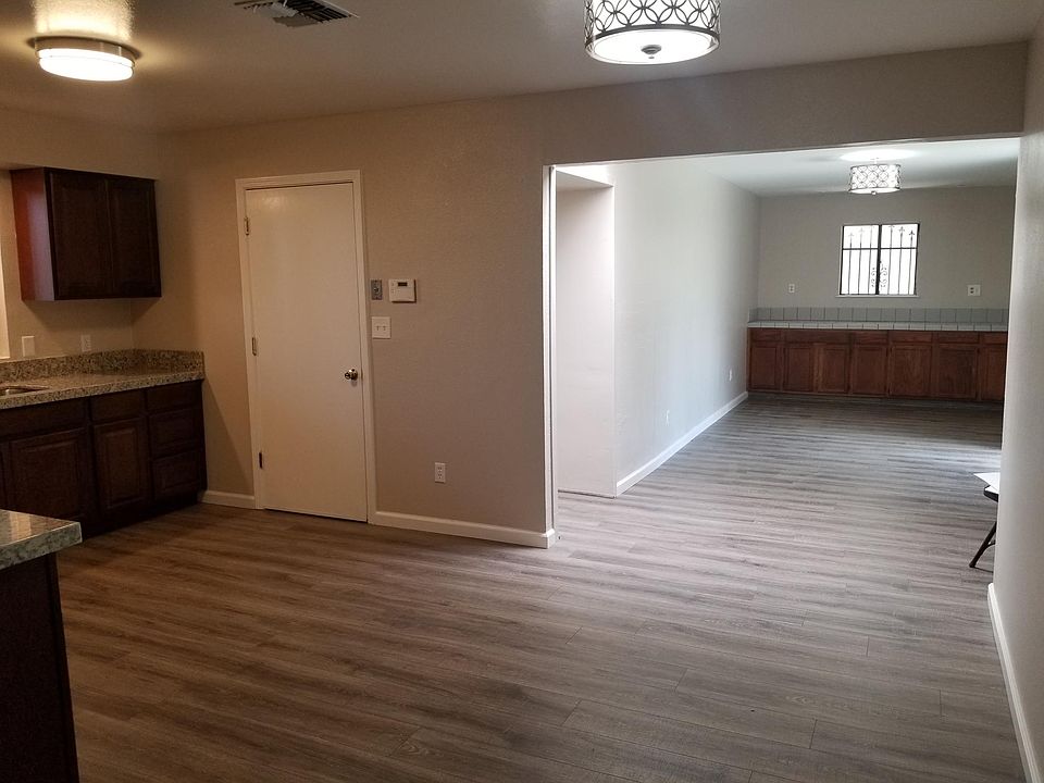 2nd image of 4912 Ebbett Way