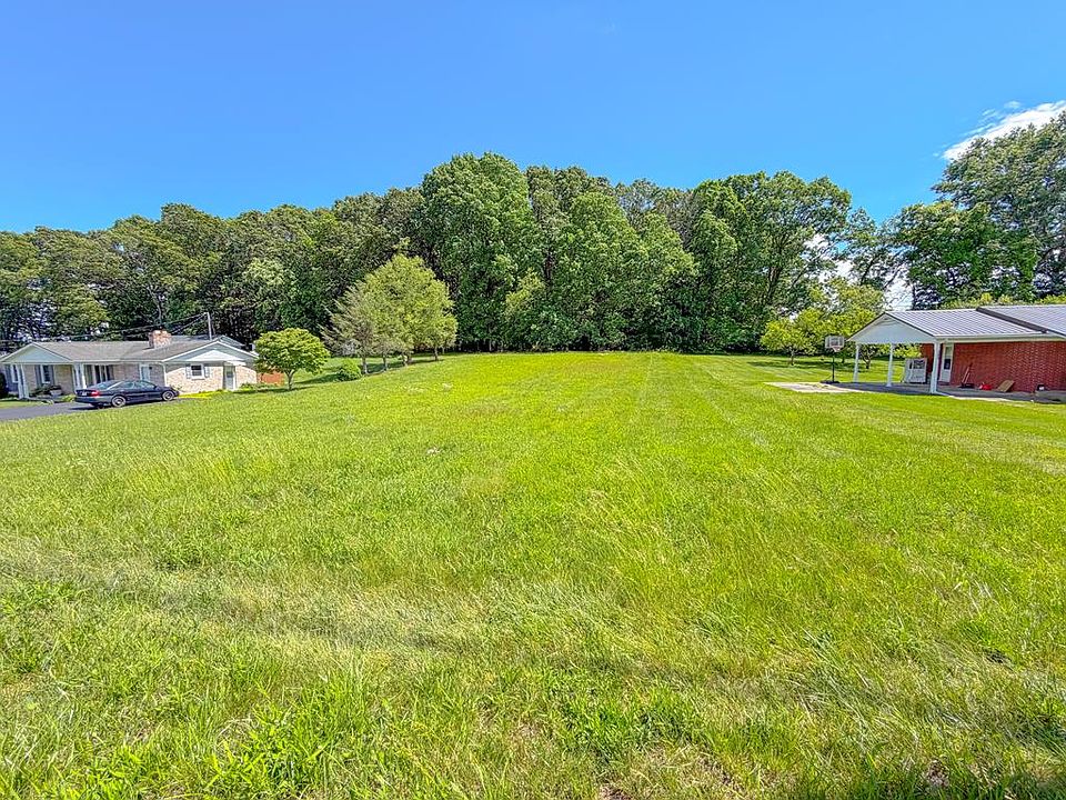 1st image of 225 Granite Rd