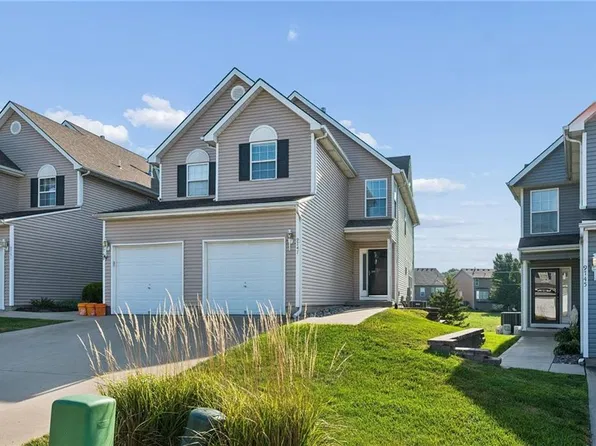 9747 N Lewis Ave, Kansas City, MO 64157