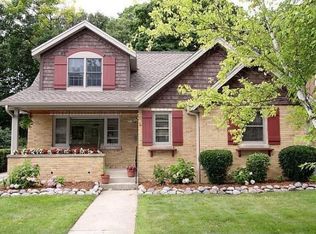 221 N 50th St, Milwaukee, WI 53208