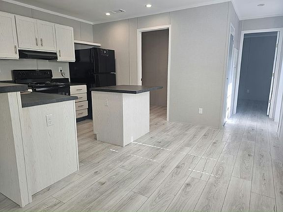 4th image of 5101 Redwood Dr N #5101RN