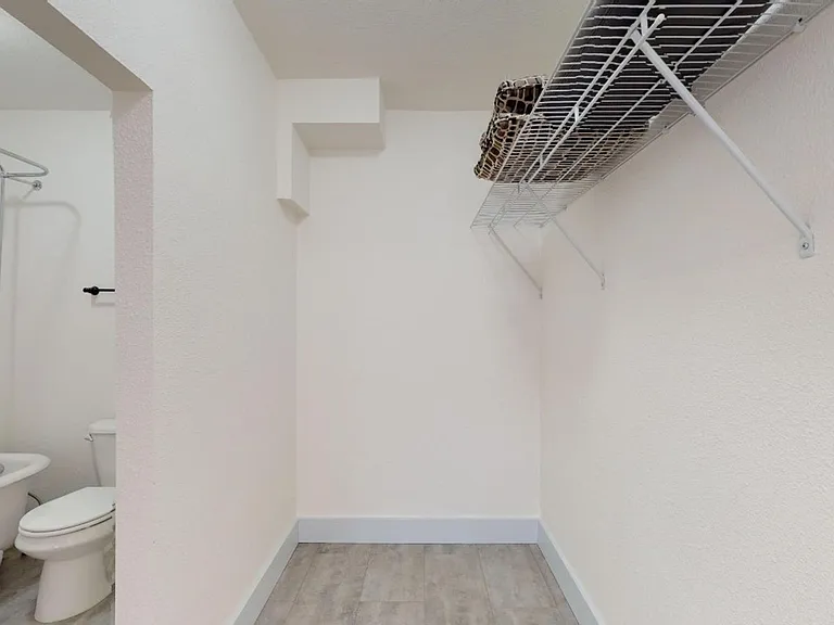 1122 N 6th St — Photo 3