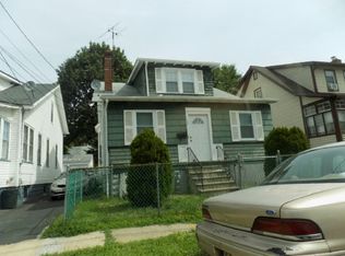 52 Oakland St, Irvington, NJ 07111