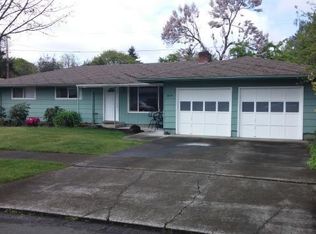 2674 Dover Dr, Eugene, OR 97404