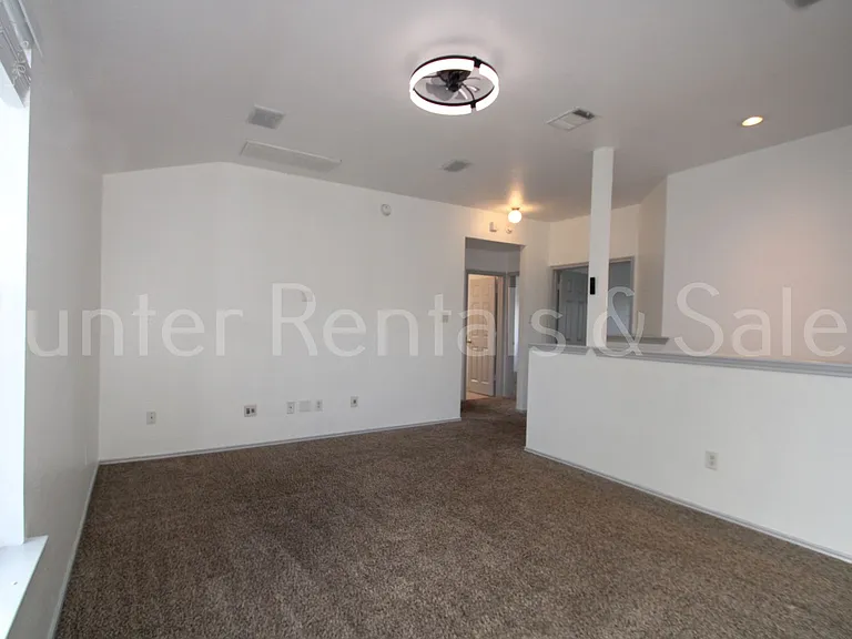 4910 Donegal Bay Ct — Photo 12
