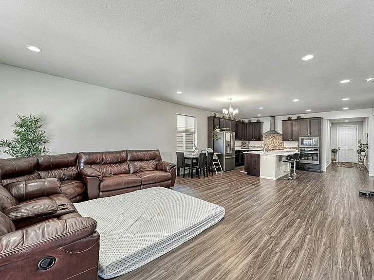 17770 E Anthem Dr — Photo 6