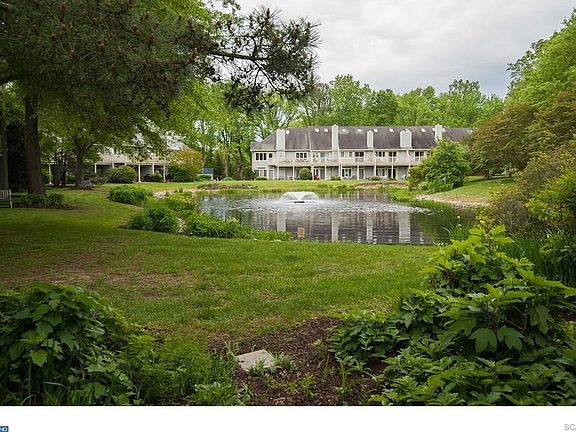 5th image of 20796 East Dr