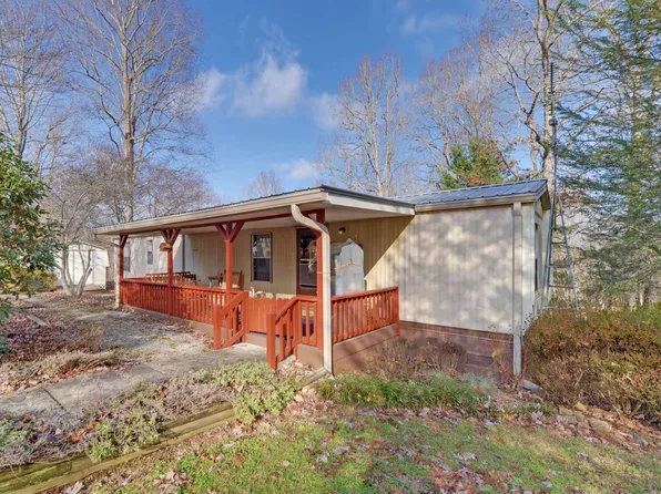 3107 Holland Dr, Young Harris, GA 30582