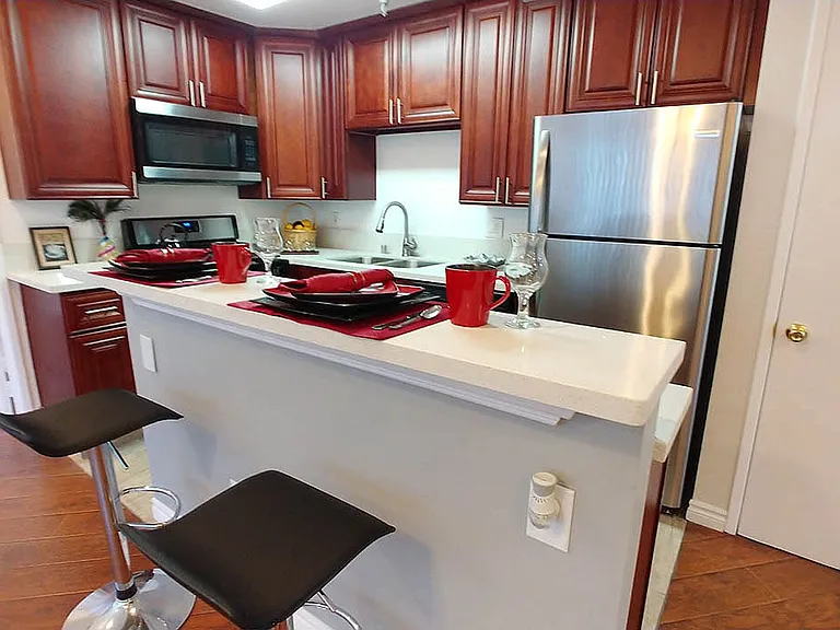 Five Star Suites — Photo 50