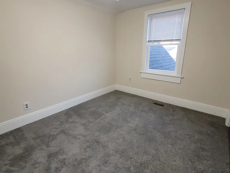 844 Forest St — Photo 17