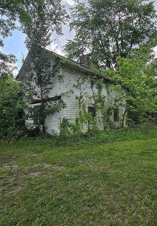 1st image of 121 Cuba Ave