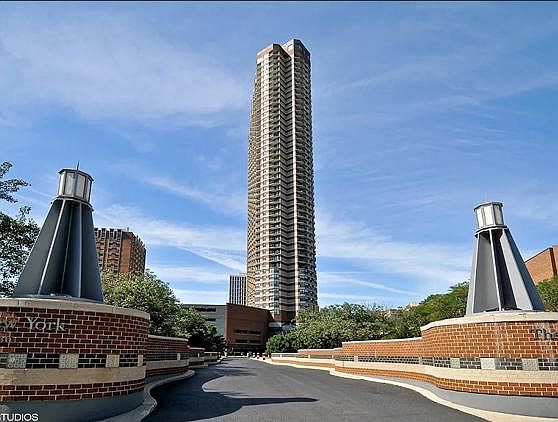 1st image of 3660 N Lakeshore Dr #505