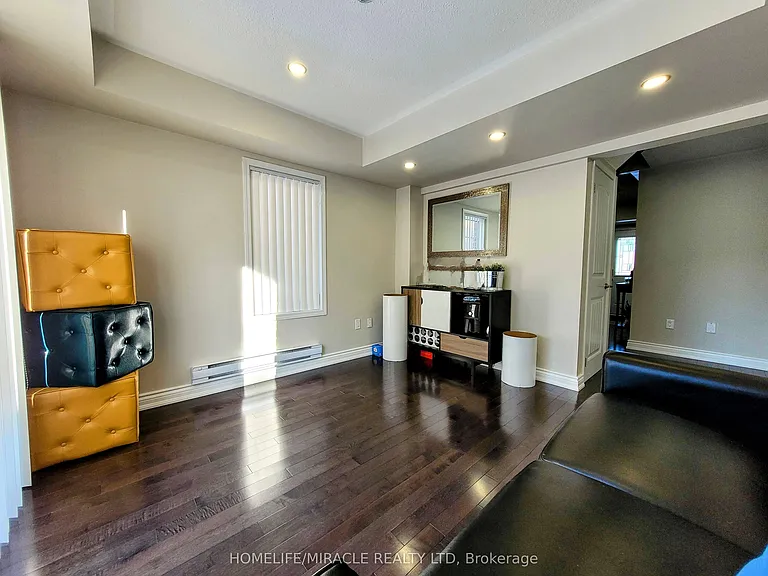 34 Donomore Dr — Photo 6