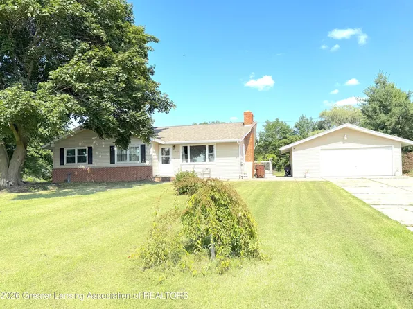 11433 S Francis Rd, Dewitt, MI 48820