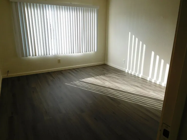 3395 Scottsdale Rd — Photo 7