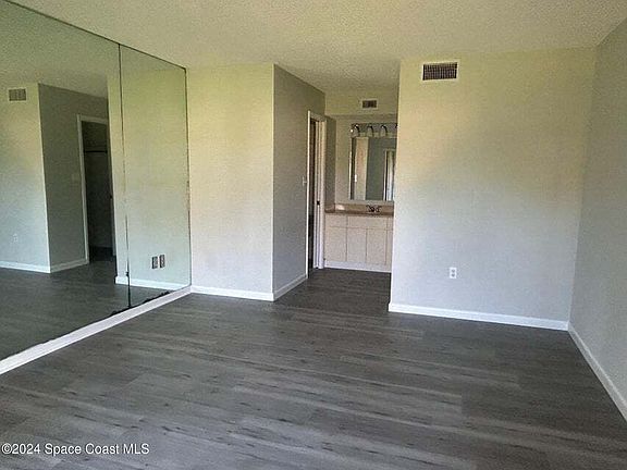 2nd image of 205 Palmetto Ave APT 301