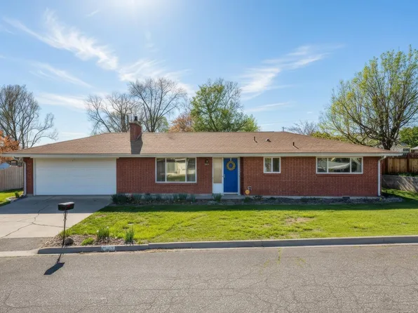 935 Parkside Dr, Prosser, WA 99350