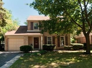 43 Salem Ln, Evanston, IL 60203