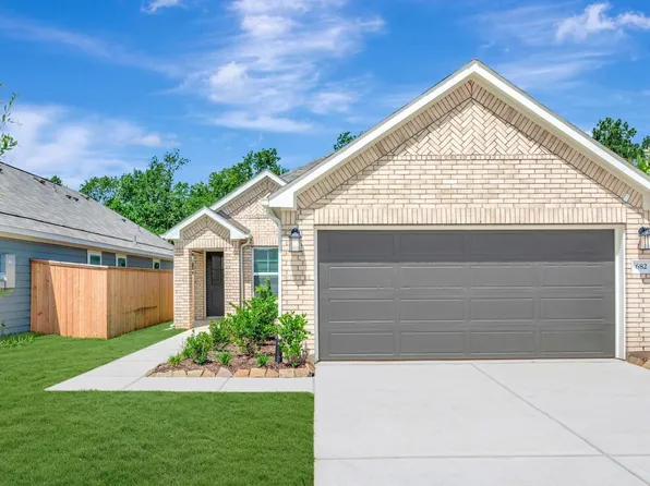682 Falling Cave Dr, Willis, TX 77378