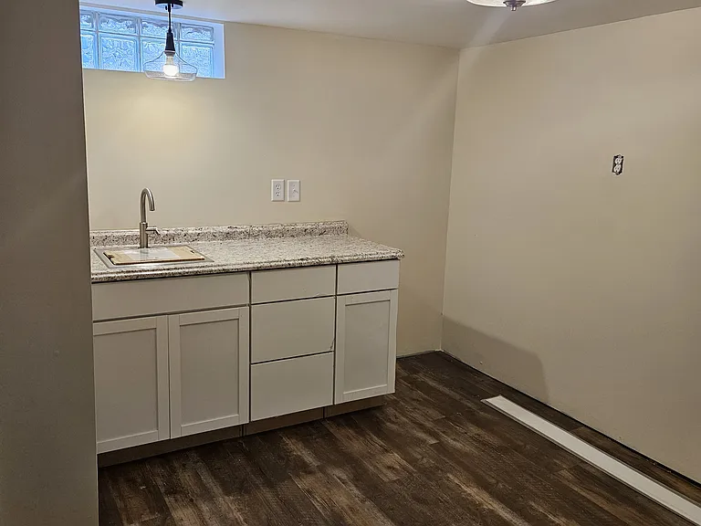 2503 Madison St — Photo 6